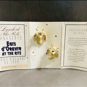Lunch At The Ritz Alabaster Rose Clip On Earrings Rare